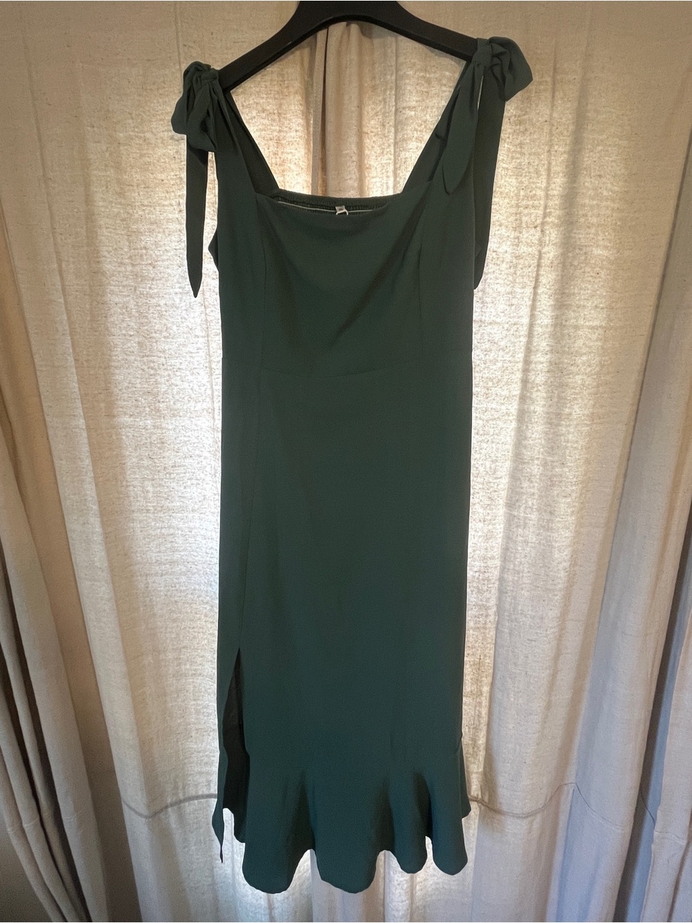 Elegant Dark Green Tie-Shoulder Midi Dress